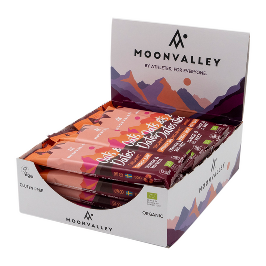 Moonvalley Oats & Dates økologiske energibarer med appelsin og rødbete i displayboks